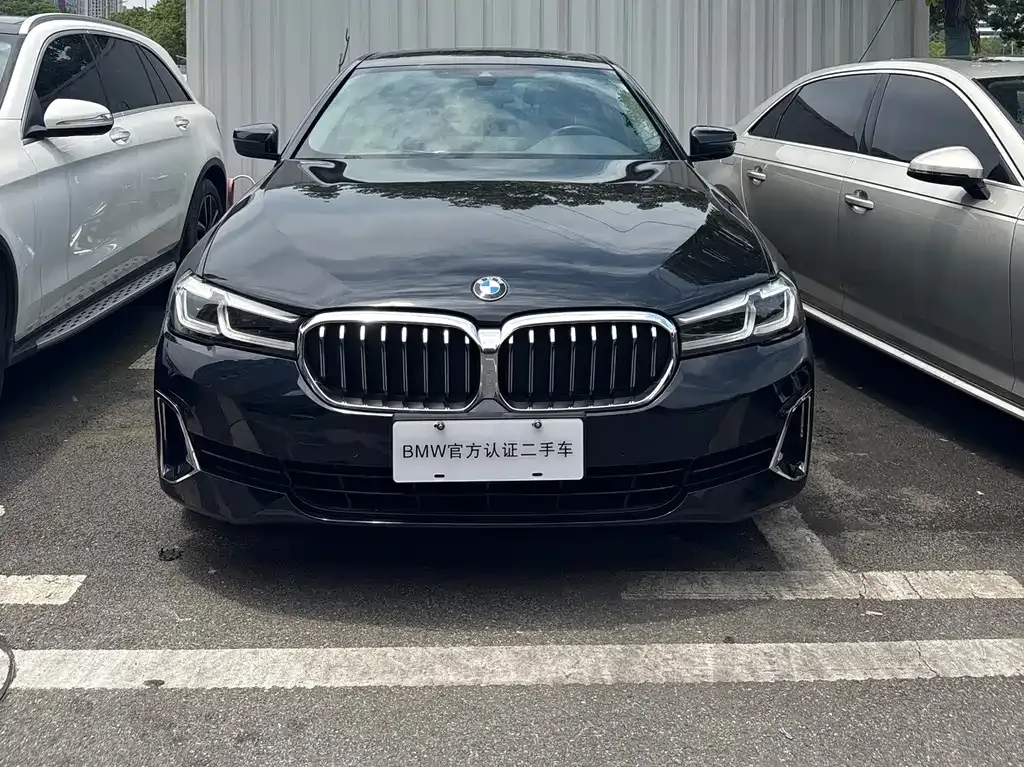 BMW 5 Series — фото 4