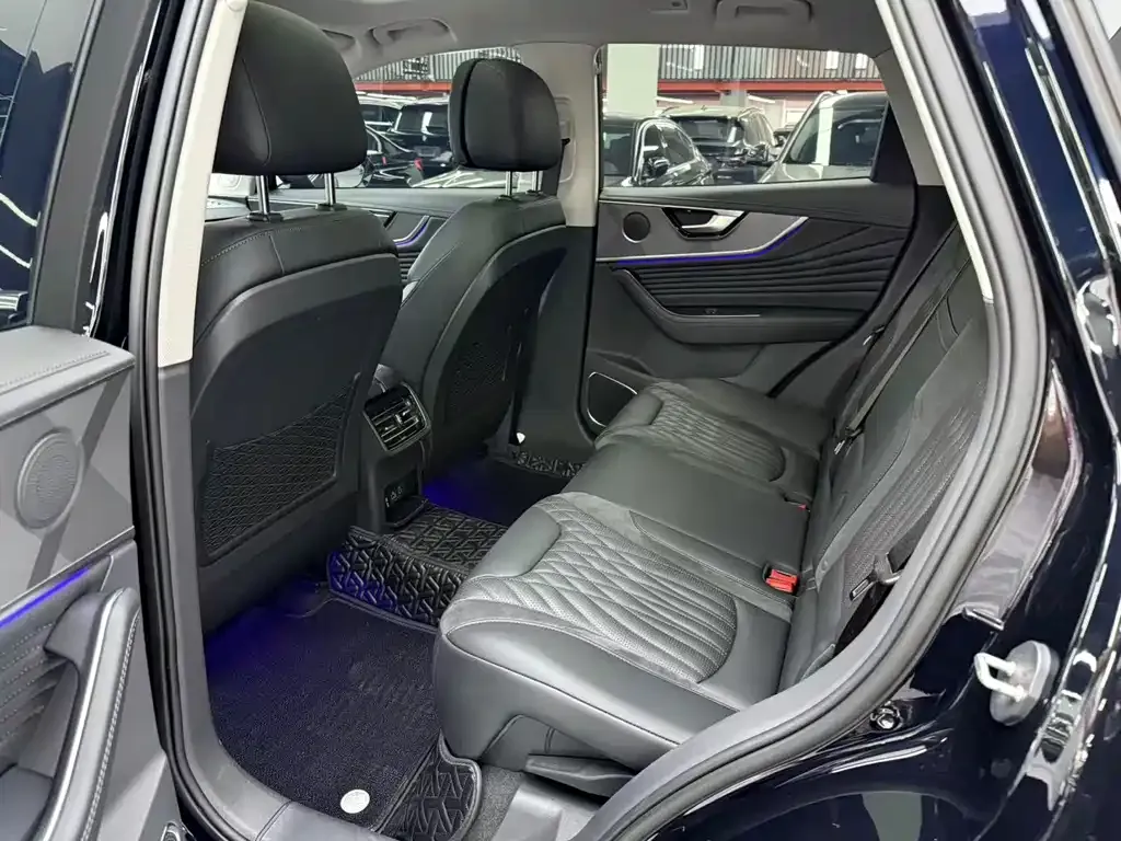 Hongqi HS5 2023 из CN, фото 8