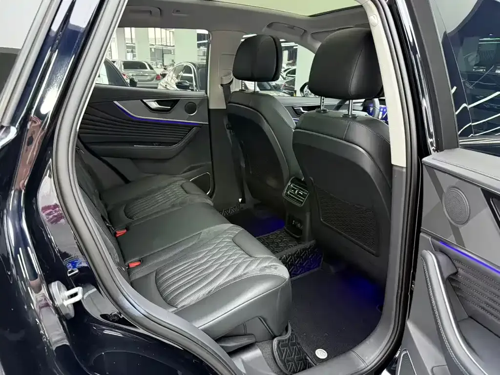 Hongqi HS5 2023 из CN, фото 6