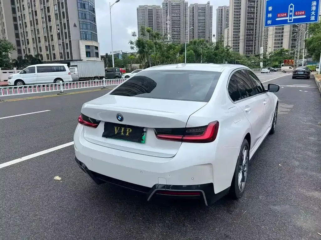 BMW i3 — фото 4