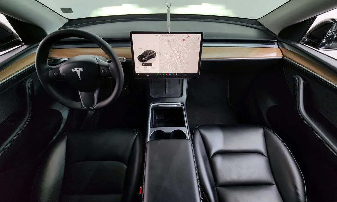 Tesla Model Y 2024 из KR, фото 6