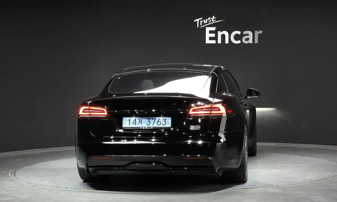 Tesla Model S 2023 из KR, фото 3