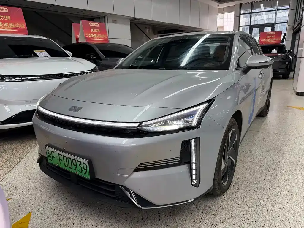 Geely Galaxy L6