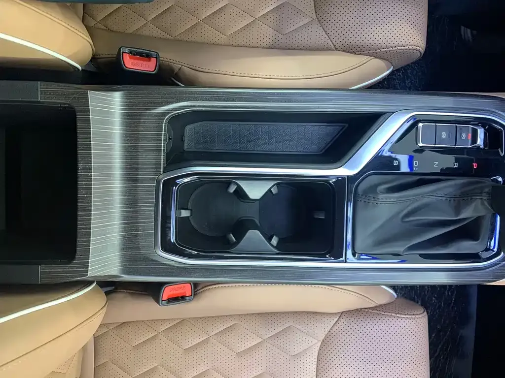Wuling Jiachen 2022 из CN, фото 4