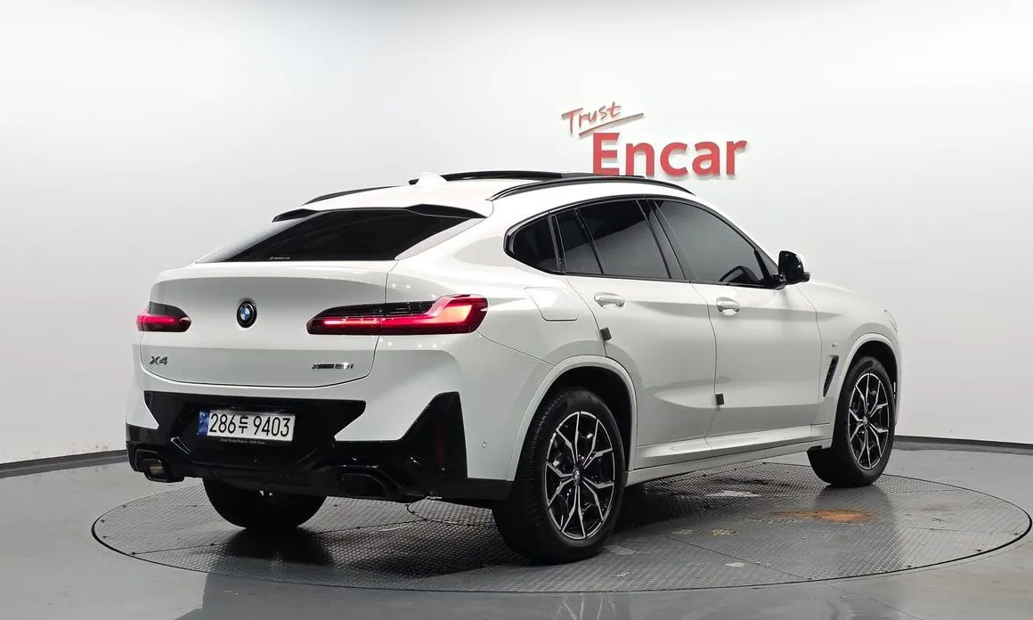 BMW X4 2023 из KR, фото 4