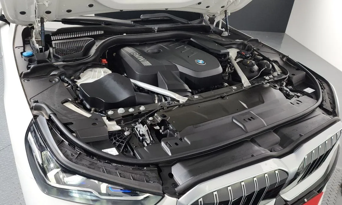 BMW 5-Series 2024 из KR, фото 10