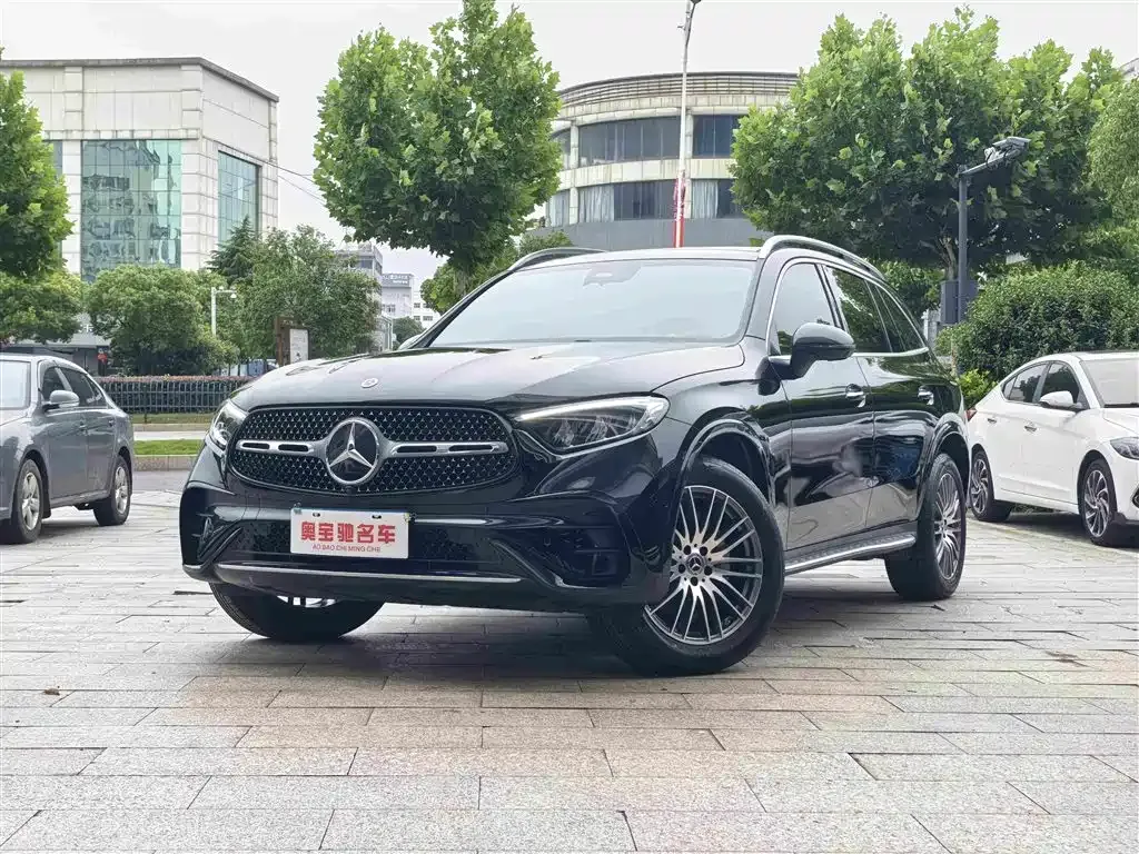 Mercedes-Benz GLC — фото 1