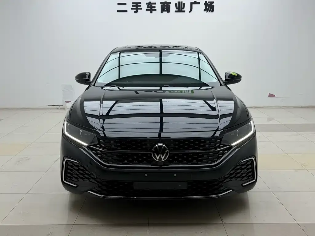 Volkswagen Passat — фото 4