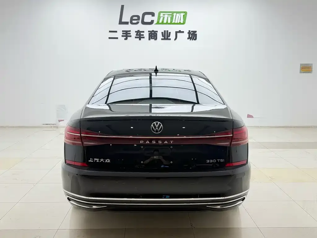 Volkswagen Passat — фото 3