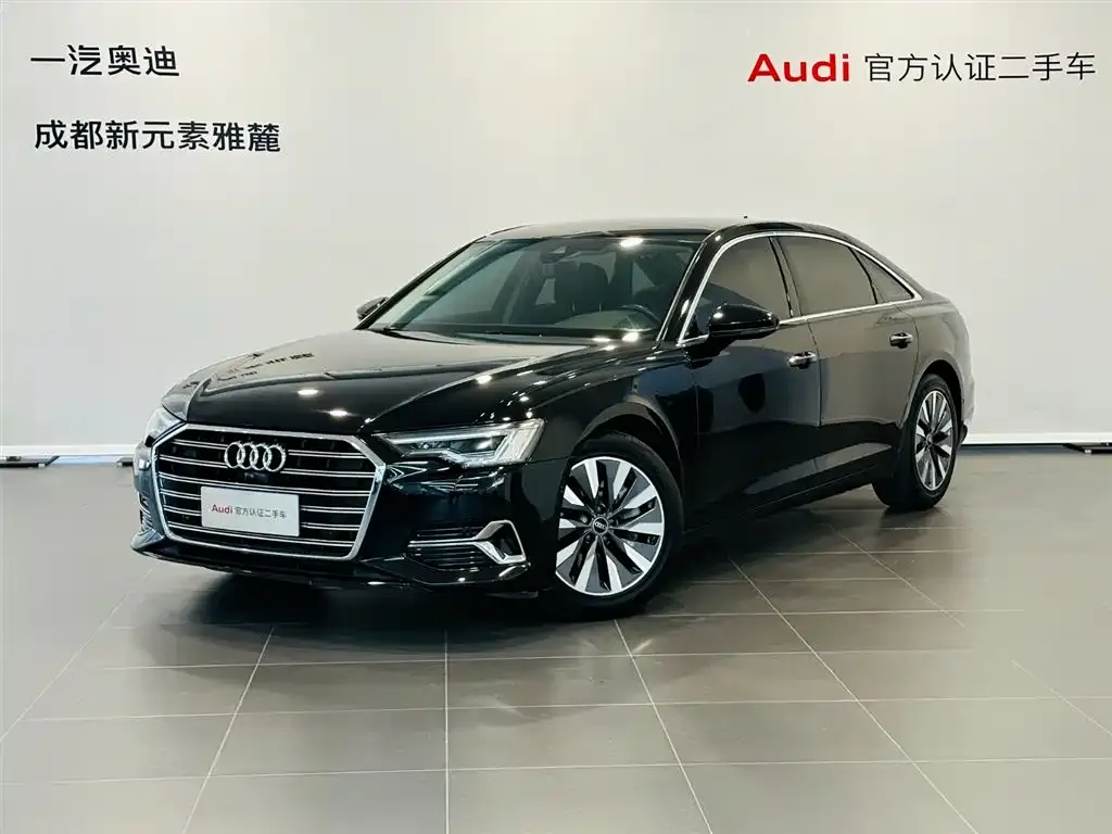 Audi A6L — фото 1