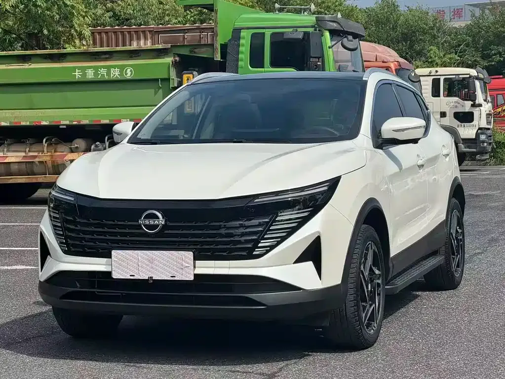 Nissan Qashqai — фото 1