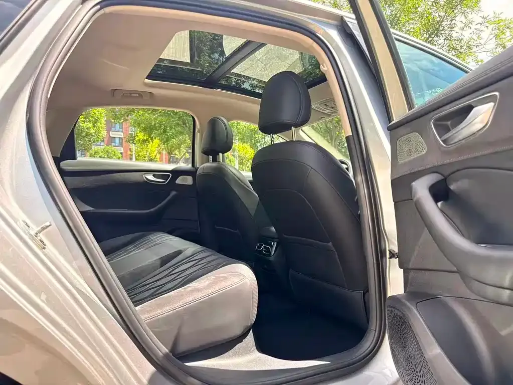Roewe D7 2023 из CN, фото 7