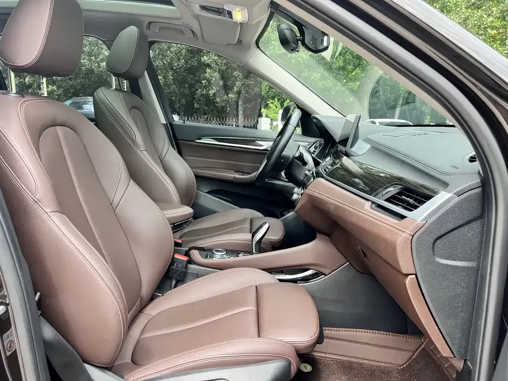 BMW X1 2021 из CN, фото 4