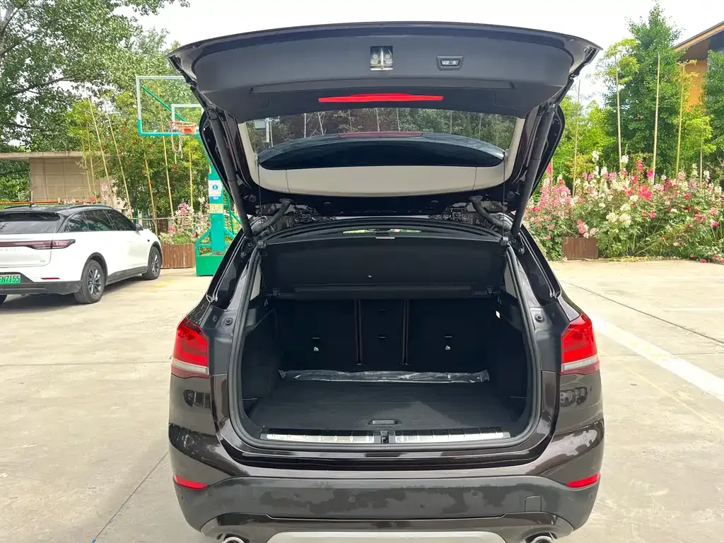 BMW X1 2021 из CN, фото 9