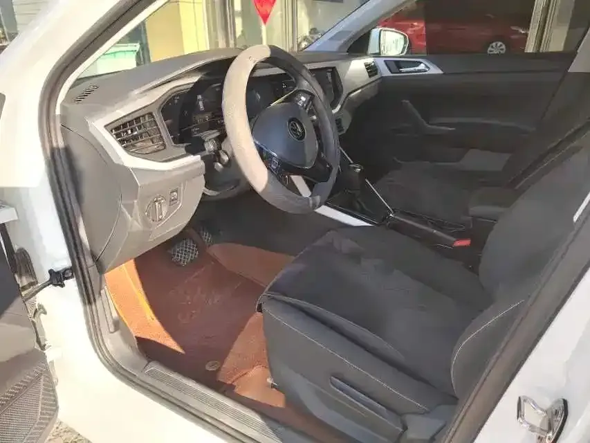 Volkswagen Polo 2024 из CN, фото 8