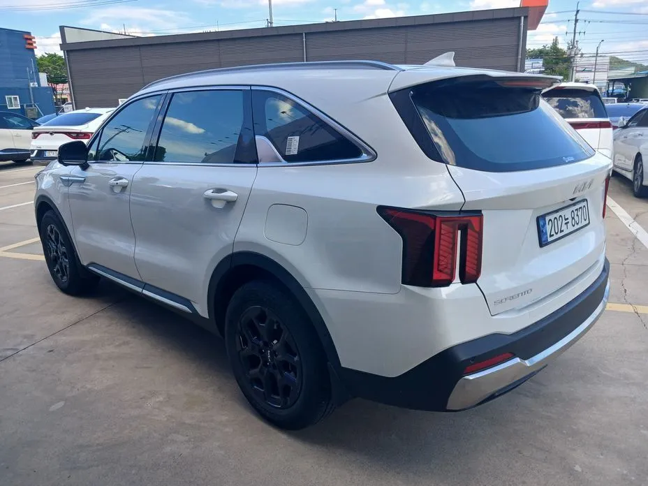 Kia Sorento — фото 3