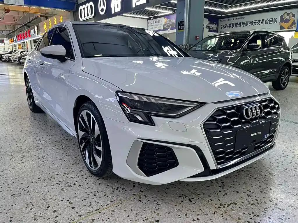 Audi A3 — фото 9