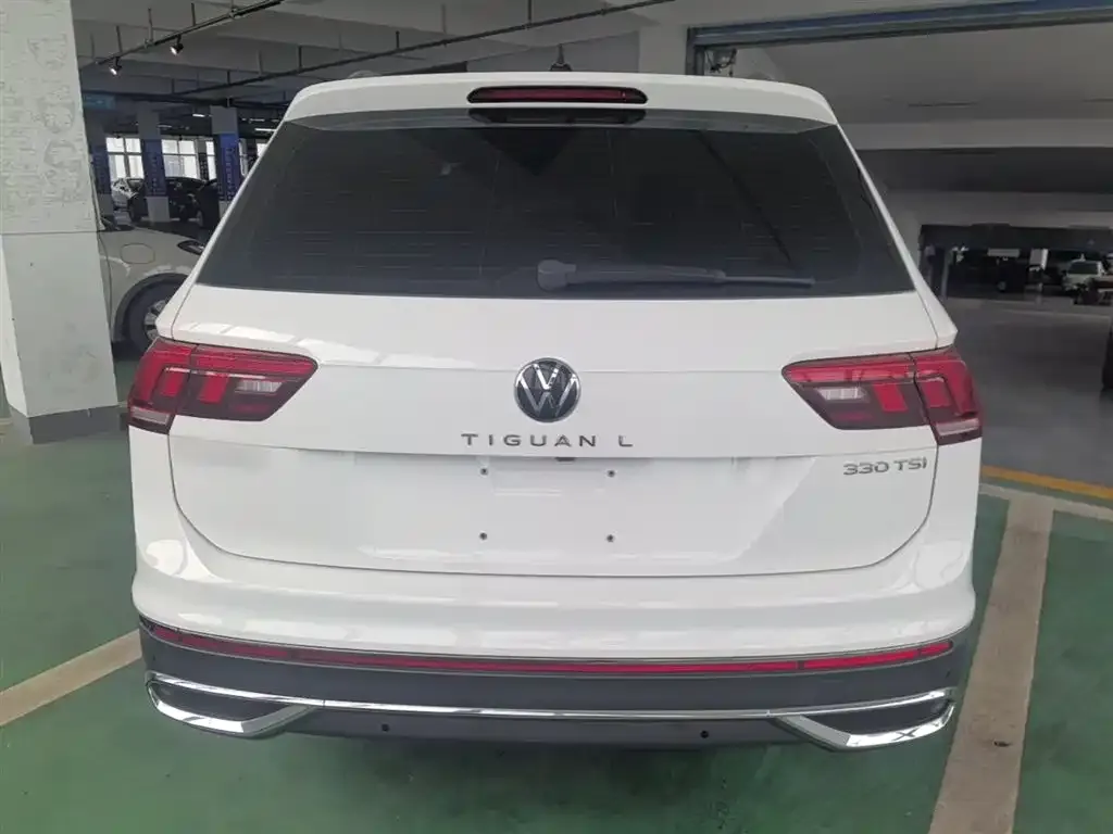 Volkswagen Tiguan L — фото 2