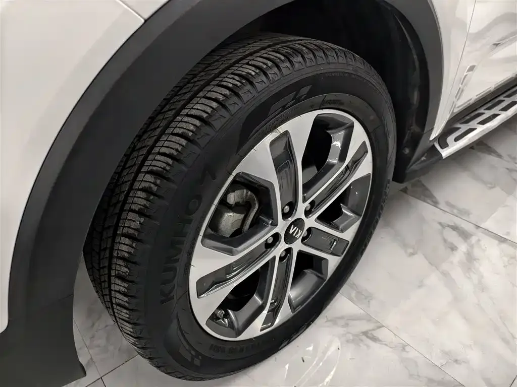Kia Sportage — фото 6