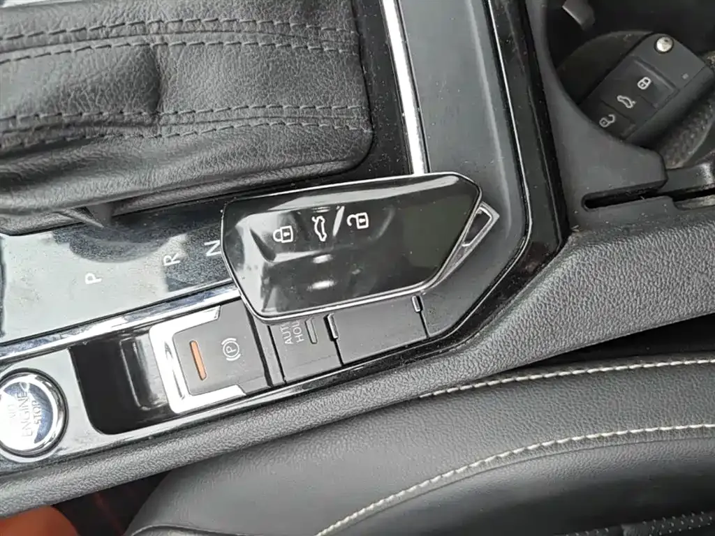 Volkswagen Lamando 2021 из CN, фото 6