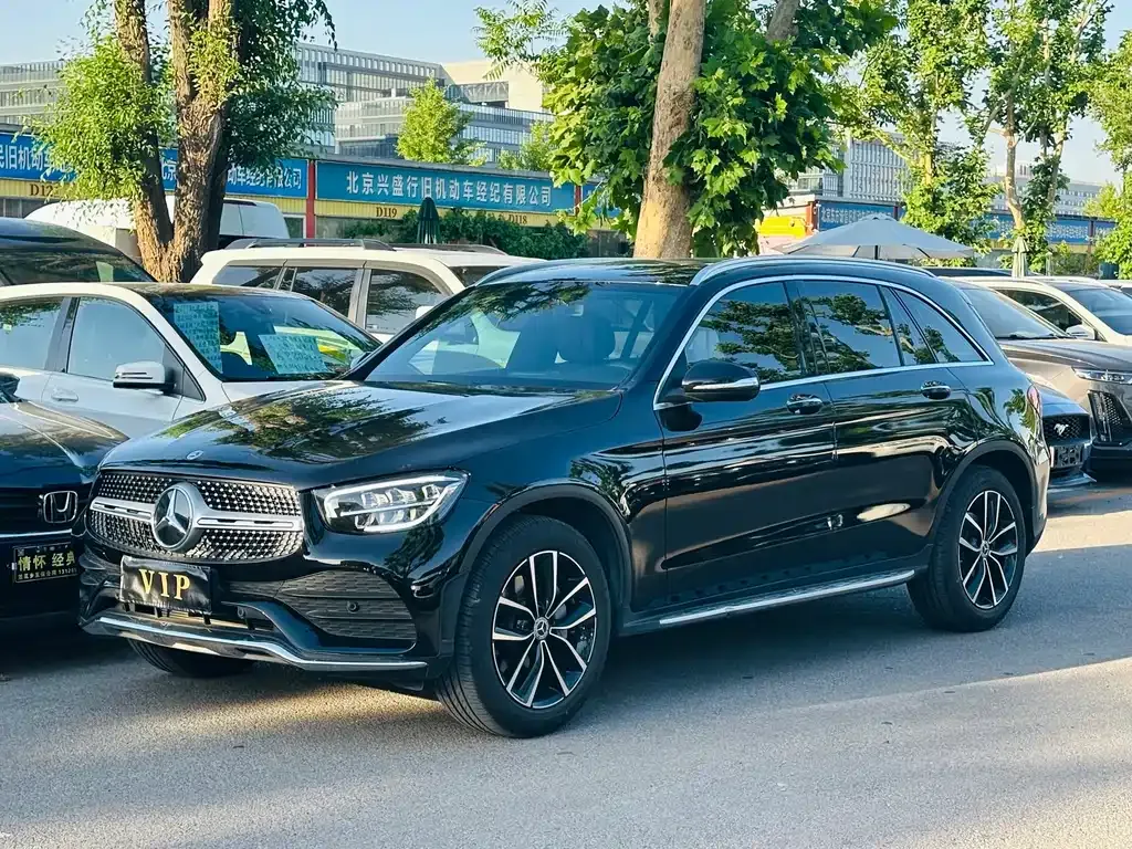 Mercedes-Benz GLC — фото 1