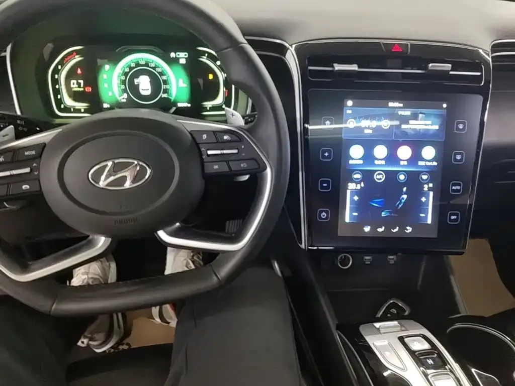 Hyundai Tucson — фото 9