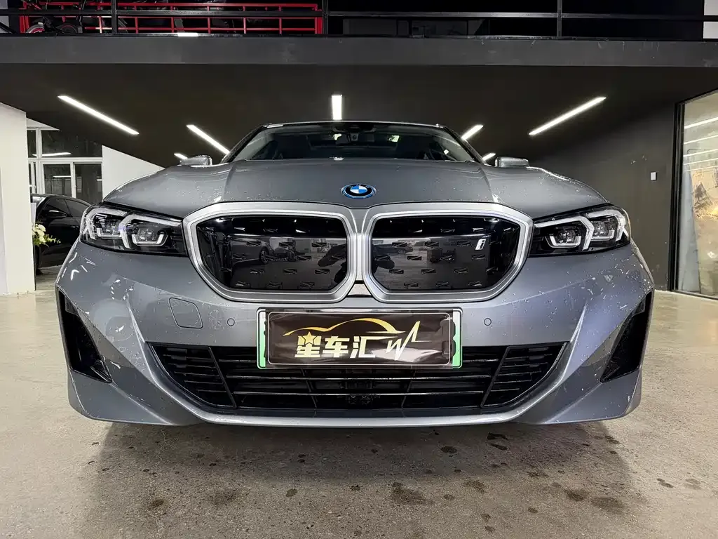 BMW i3 — фото 7
