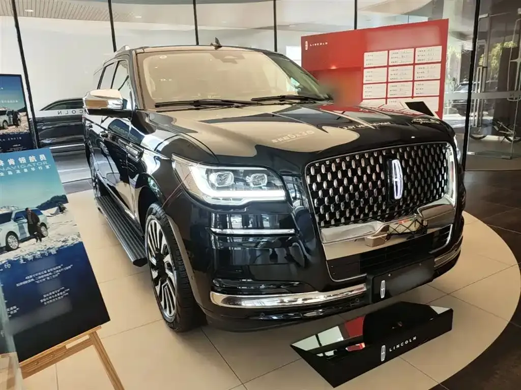 Lincoln Navigator — фото 10