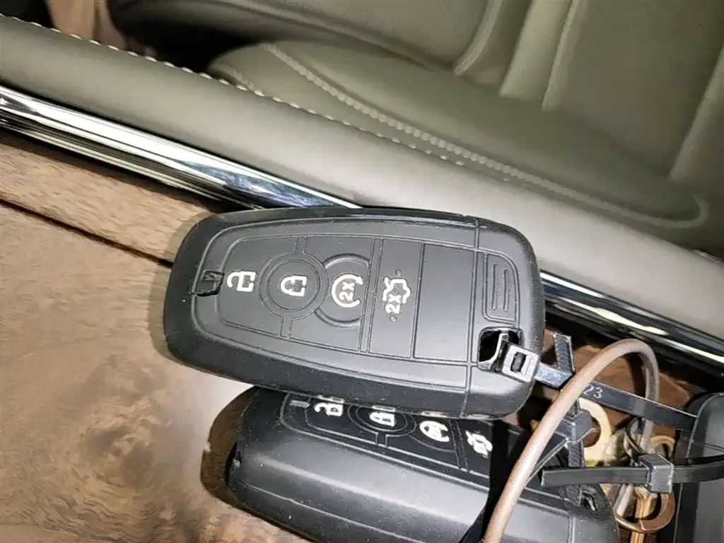 Lincoln Navigator — фото 2