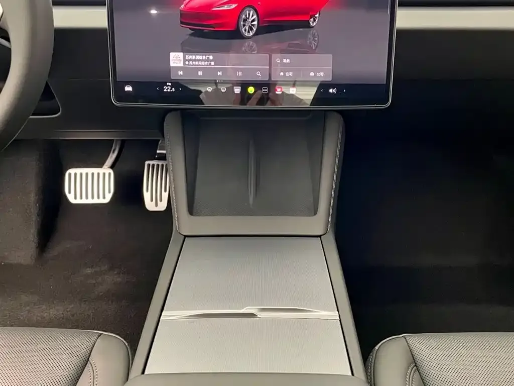 Tesla Model 3 — фото 2