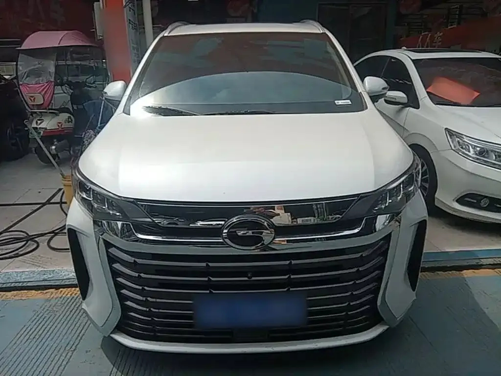 GAC Motor Trumpchi M6 — фото 10