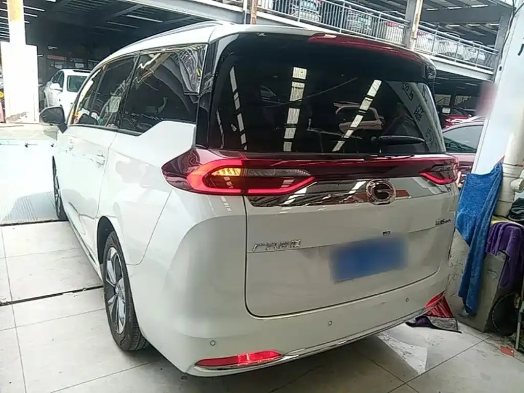 GAC Motor Trumpchi M6 — фото 8