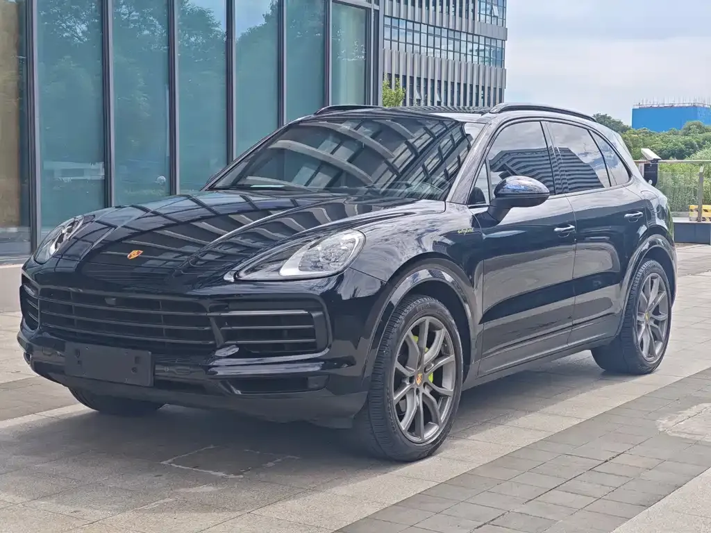 Porsche Cayenne Hybrid — фото 1
