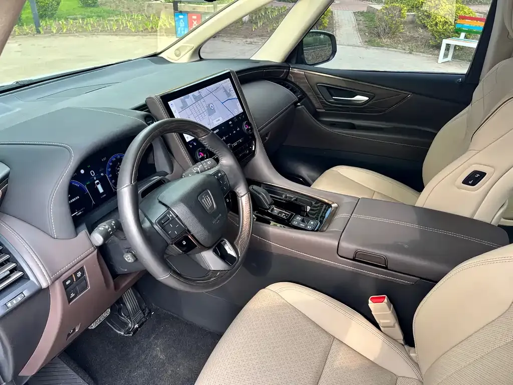 Toyota Vellfire — фото 5