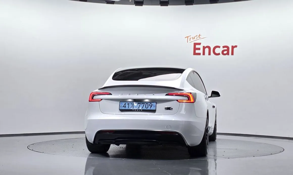 Tesla Model 3 2024 из KR, фото 6