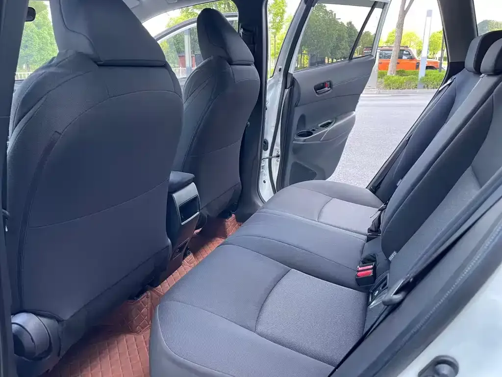 Toyota Frontlander 2024 из CN, фото 8