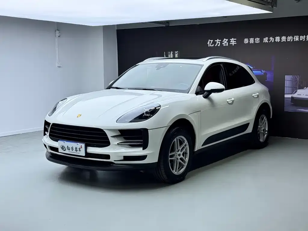 Porsche Macan — фото 1