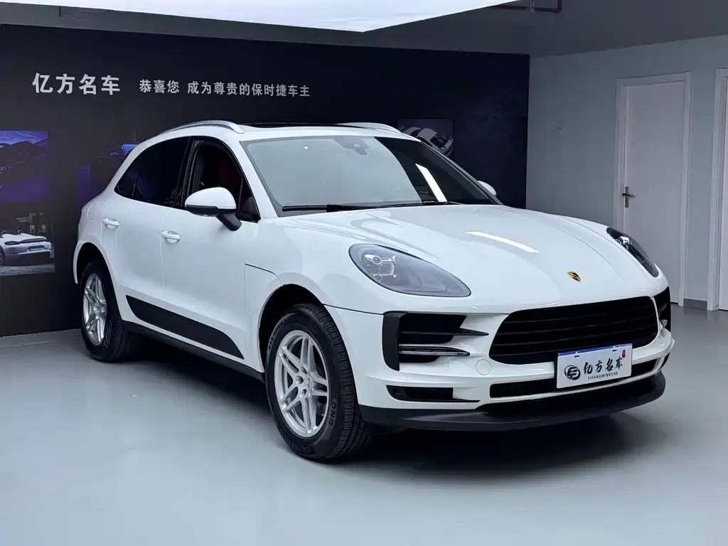 Porsche Macan — фото 7
