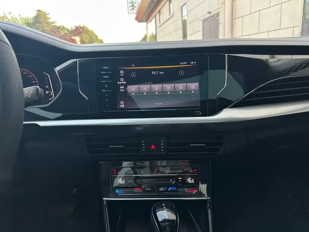 Volkswagen Passat — фото 10