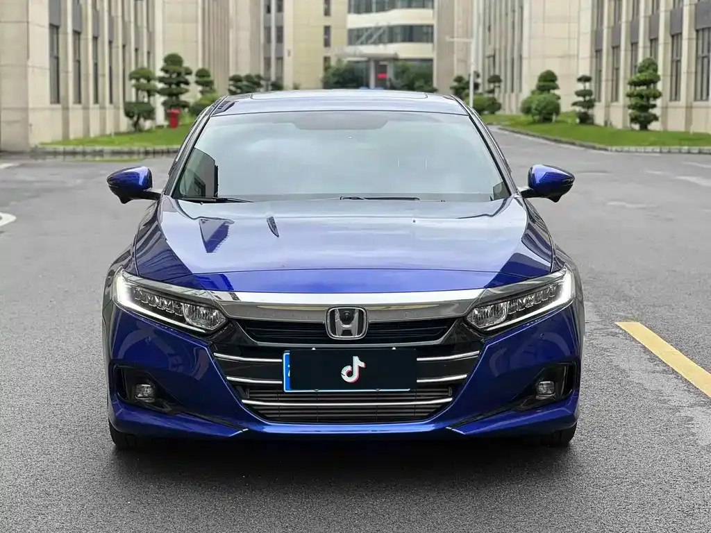 Honda Accord — фото 3