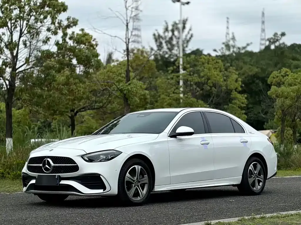 Mercedes-Benz C-Class — фото 1