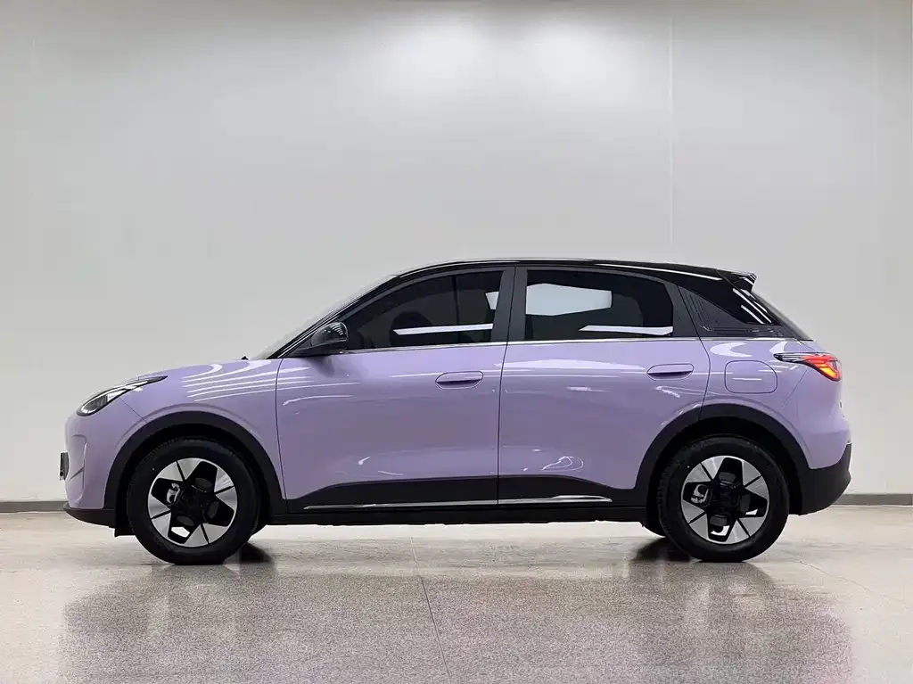 Geely Starburst — фото 4