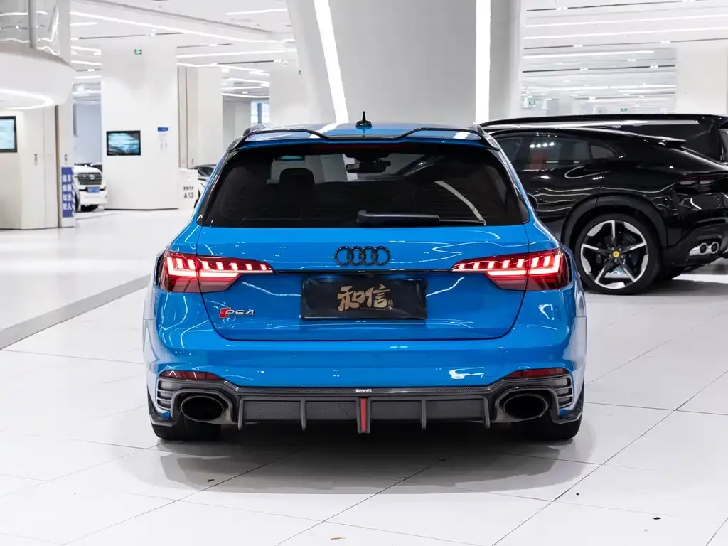 Audi RS 4 2021 из CN, фото 4