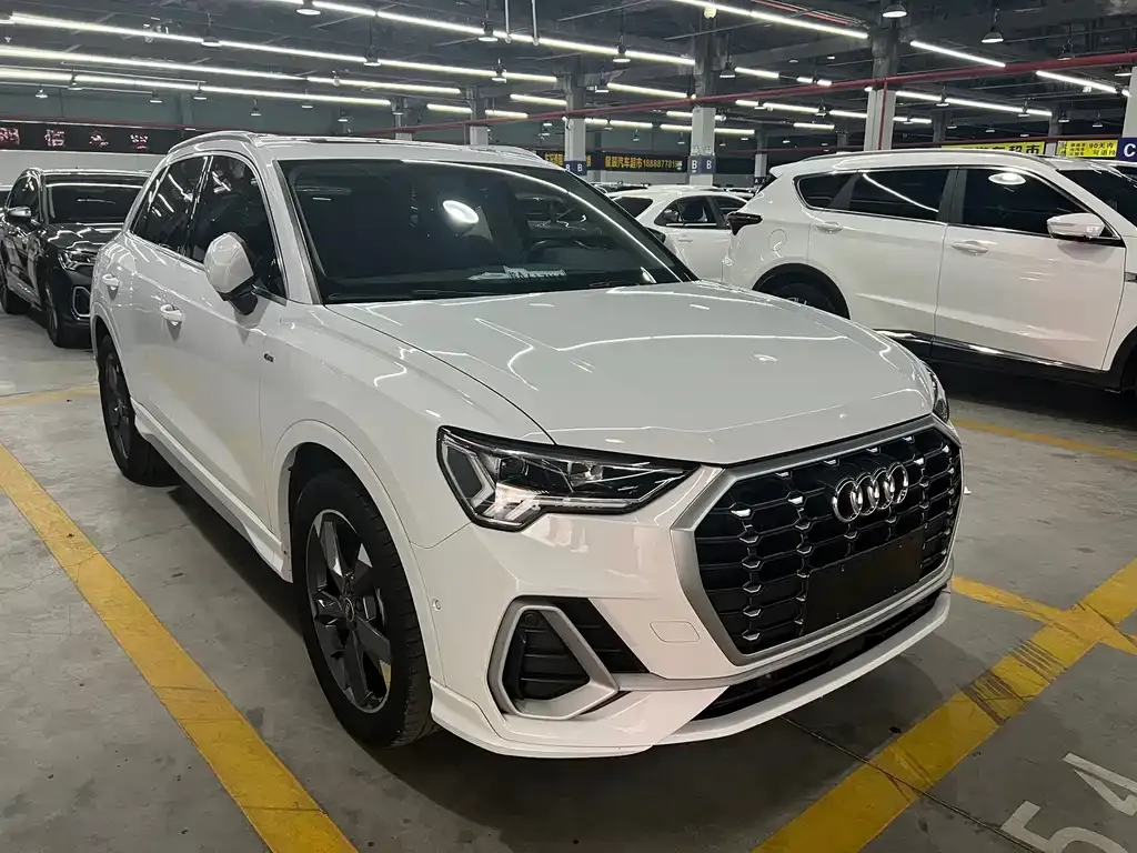 Audi Q3 — фото 6