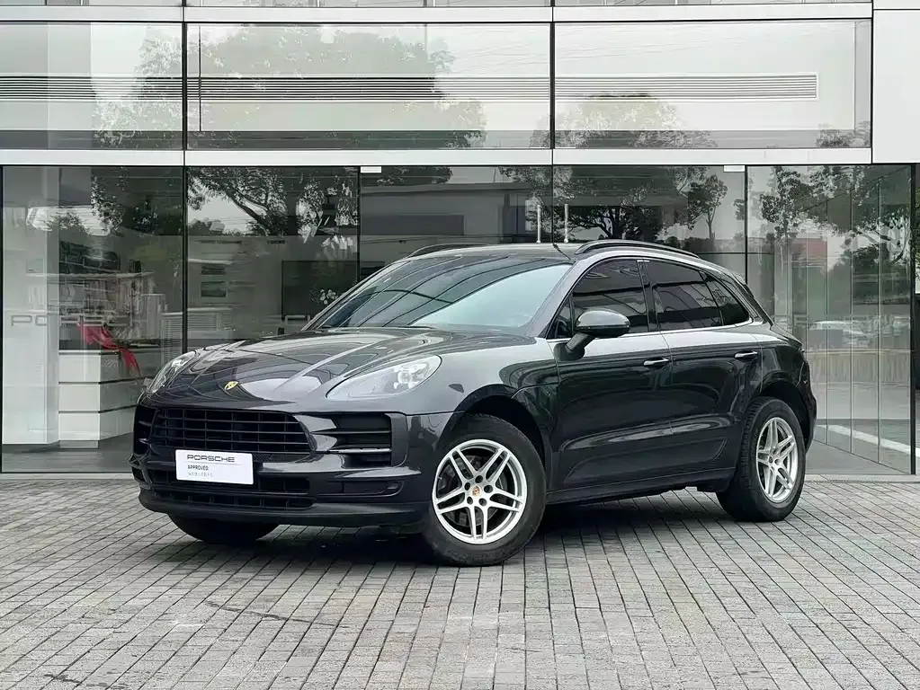 Porsche Macan — фото 1