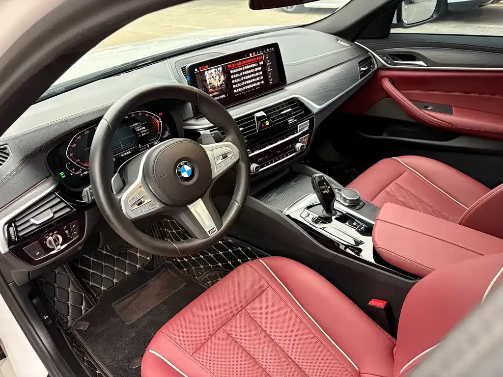 BMW 5 Series — фото 4