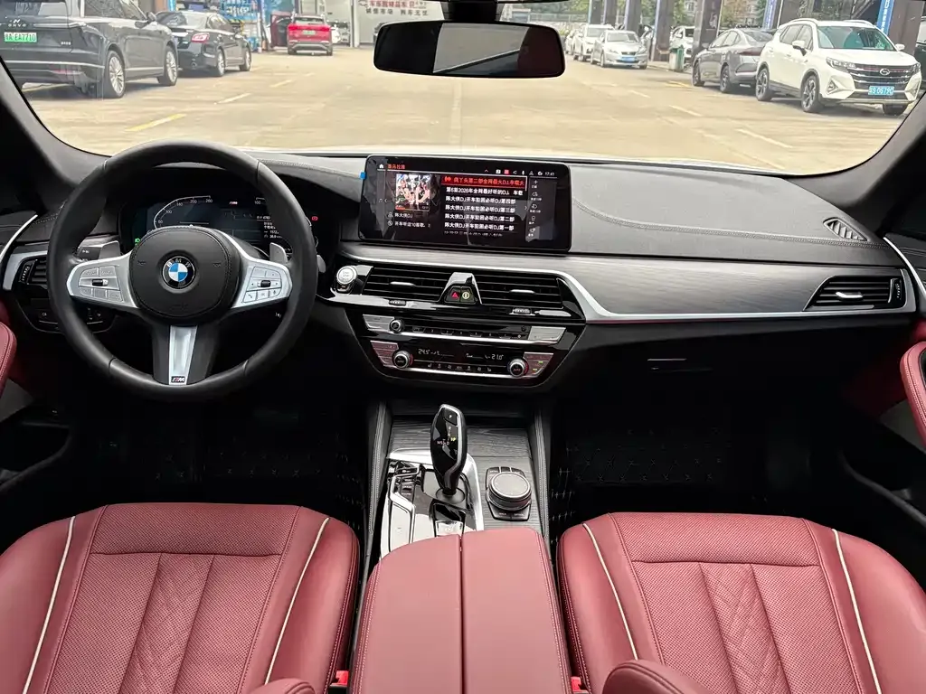 BMW 5 Series — фото 10