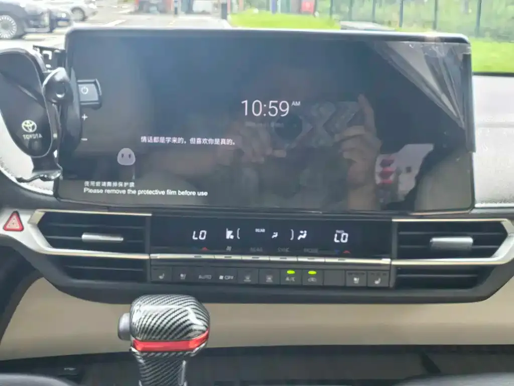 Toyota Sienna — фото 2