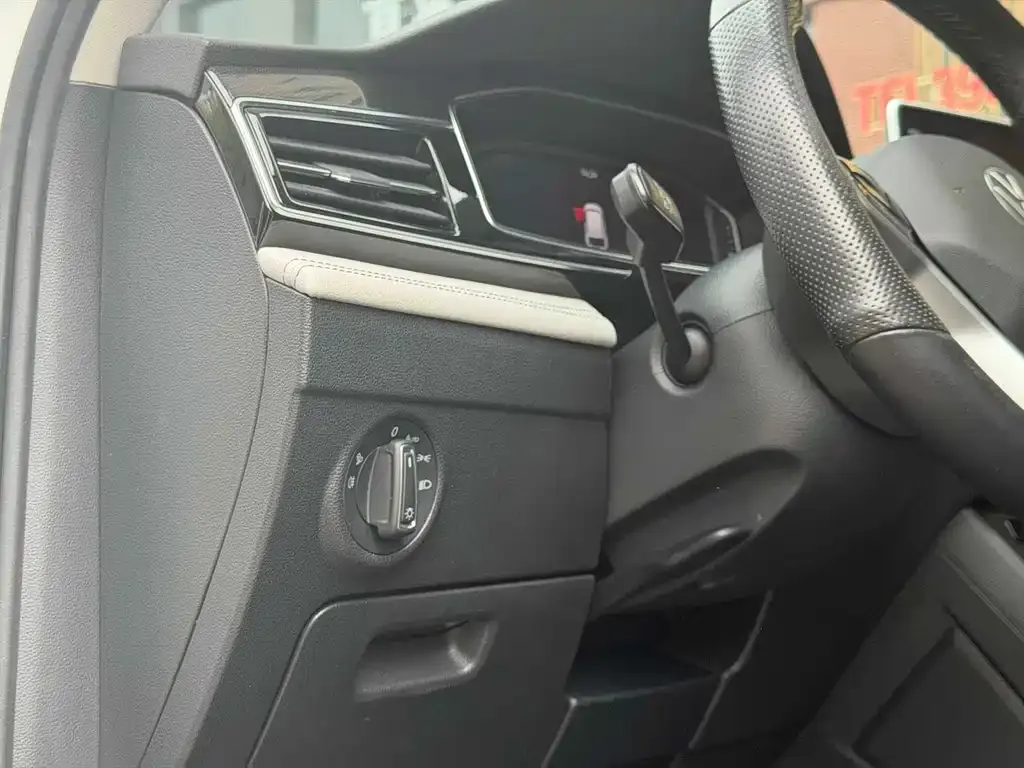 Volkswagen Tiguan L 2022 из CN, фото 2