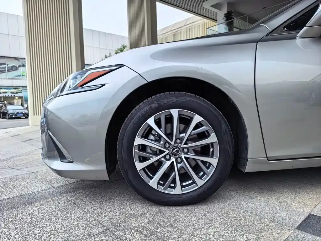 Lexus ES 2024 из CN, фото 10